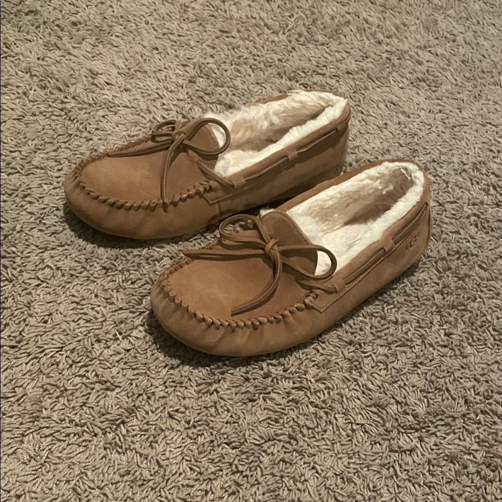 UGG Men’s Olsen Slipper - Chestnut